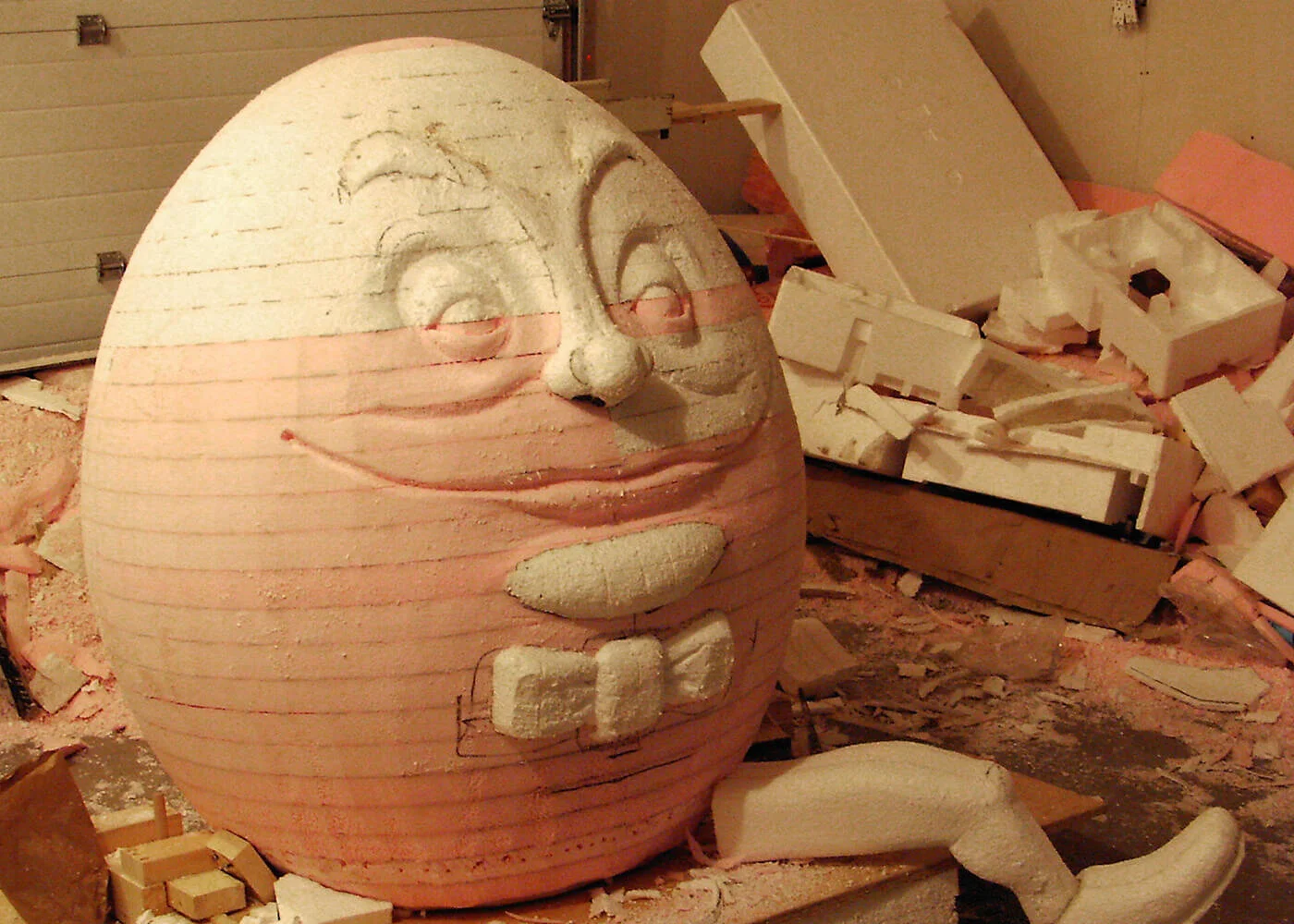 Once the basic shape was achieved, foam was added where required and the basic character (legs and arms too) was carved.